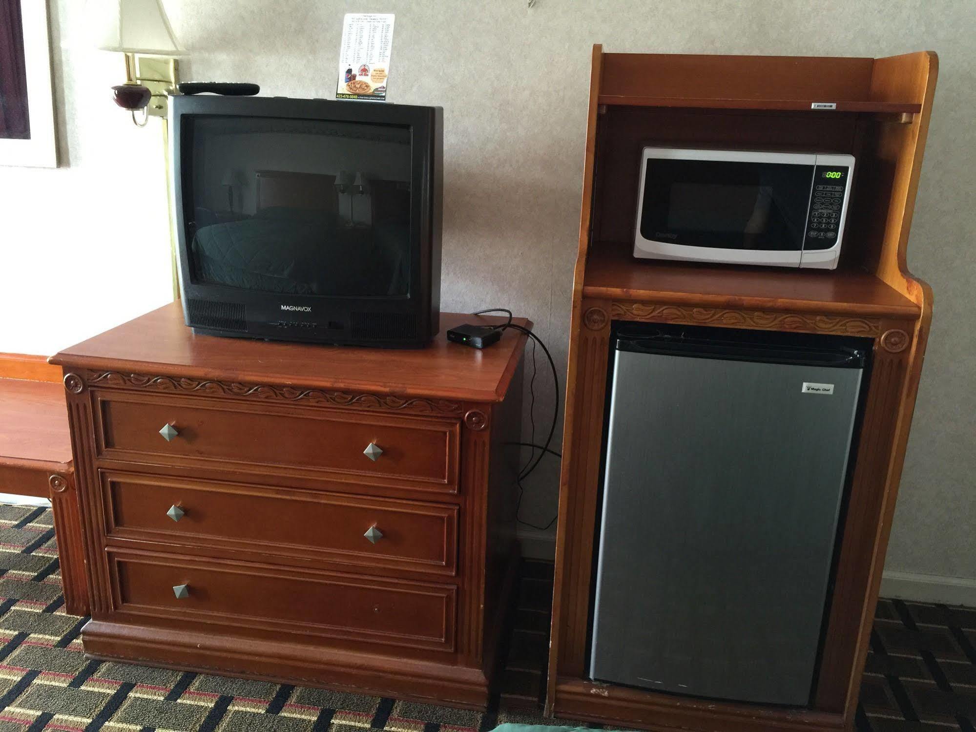 Heritage Inn Cleveland Esterno foto